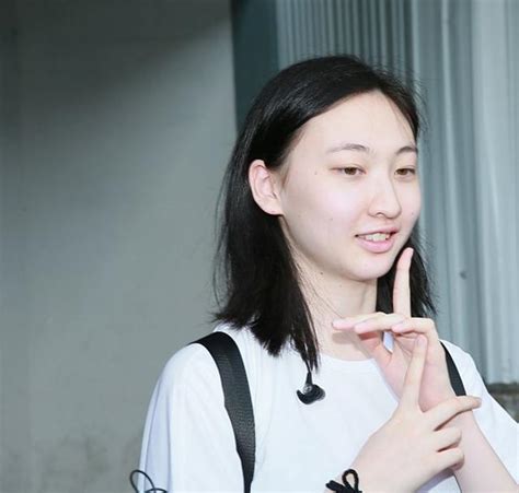 2018香港小姐首轮面试美女云集_新浪图片