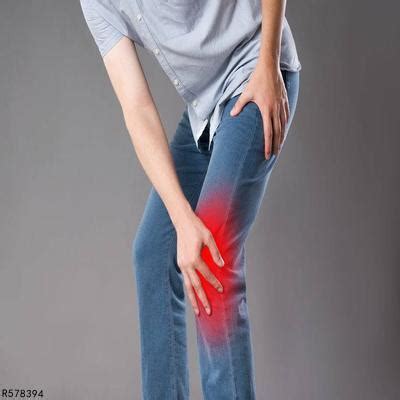 膝盖弯曲伸直时疼痛怎么治疗_膝关节疼痛_快速问医生