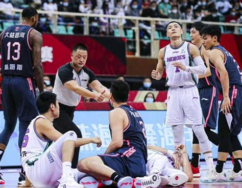 广东男篮第三阶段赛程出炉，赵锦洋有望成为重点培养对象_东方体育