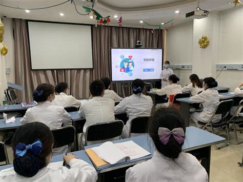 推进人才培养模式创新 提升医疗教学水平——重庆市首家“国际标准化病人（SP）教学中心”挂牌-新重庆客户端