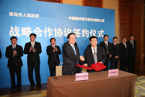 泸州城投集团与合江县人民政府签订战略合作框架协议