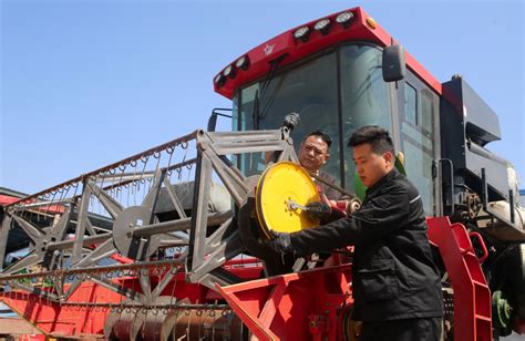 重庆市第十三届职业技能大赛“农机维修”赛在我校举行