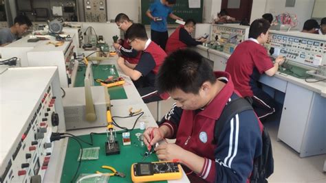 电子电器应用与维修 | 专业介绍 - 西安市雁塔区职业高级中学