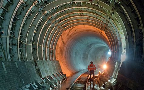 隧道工程结构加固方法及工艺分析
