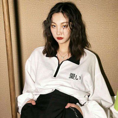 潮流非主流头像女生