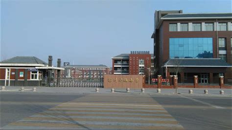 银川市第四十二中学主体封顶-宁夏新闻网