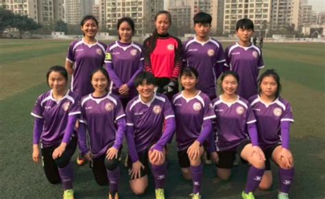 全国冠军！历城二中女足获得第一届中国青少年足球联赛女子U17组冠军凤凰网山东_凤凰网