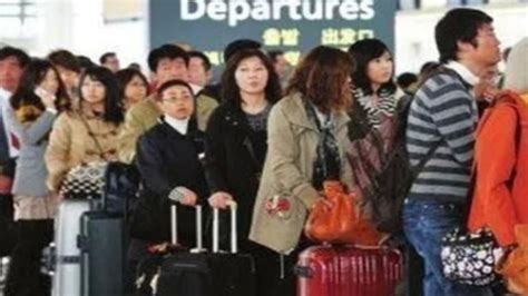 上百名外籍华人被驱逐出境，遣返回国后的他们，中国还会接纳么？_凤凰网视频_凤凰网
