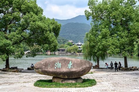 武汉东湖风景区绿道高清图片下载-正版图片500913329-摄图网
