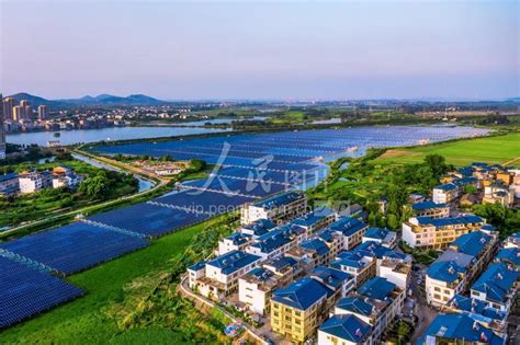 江西瑞昌：光伏发电助力绿色生态发展-人民图片网