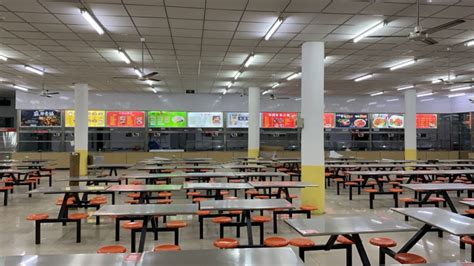 学校的食堂高清摄影大图-千库网