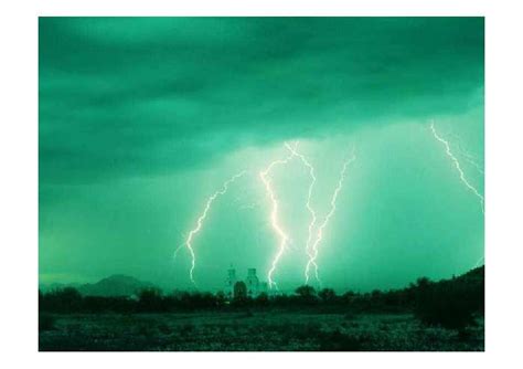 晚上暴风雨暴风雨海上闪电的黑夜形象高清图片下载-正版图片300530002-摄图网