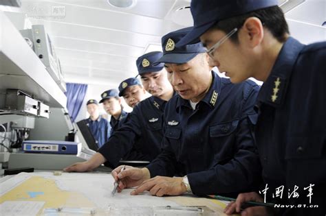 海军“长子”秀肌肉！中国潜艇部队宣传片震撼亮相