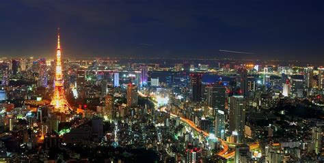 白天夜晚的东京晴空塔风景图片-东京晴空塔内部照片(2)_配图网