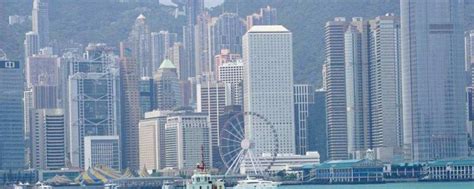 历史上的今天8月2日_1972年香港海底隧道启用，象征香港岛与九龙半岛连成一体。