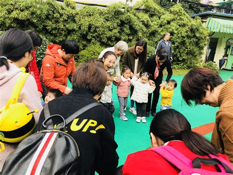 快乐早教进社区，亲子互动乐融融——记11月亲子活动 - 校园动态 - 杭州市胜利东河幼儿园