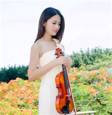 陈蓉晖小提琴演奏《天涯歌女》附小提琴谱-搜狐大视野-搜狐新闻