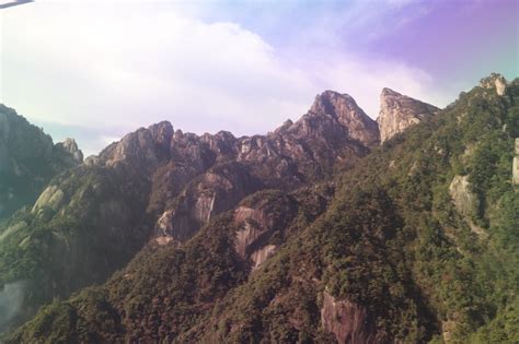 安徽黄山风景区最高峰莲花峰视频mp4格式视频下载_正版视频编号138043-摄图网