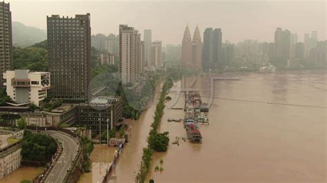 长江2020年第3号洪水形成过境重庆-人民图片网
