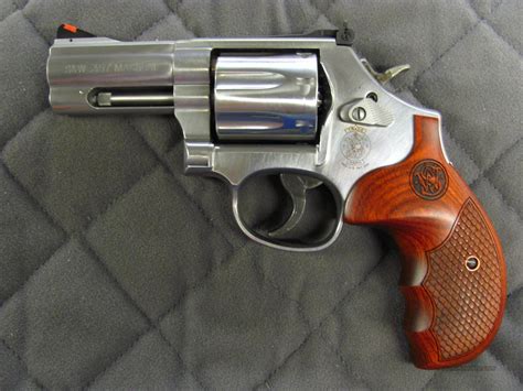 Smith & Wesson Revolver 686 incl. Docter Sight – Jagd- und Sportwaffen ...