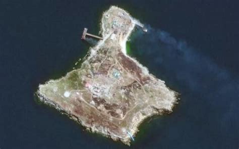 俄军宣布撤离蛇岛释放了什么信号？|军情观察_荔枝网新闻