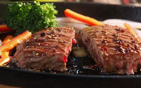牛里脊肉怎么做才好吃，学会这种做法，牛肉鲜嫩爽滑，关键无腥味_红椒