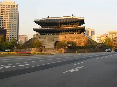 韩国首尔(汉城)老城门 - 初中地理图片 - 地理教师网