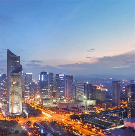 中国上市公司协会发布“这十年 资本市场并购重组十大经典案例” - 新华网客户端