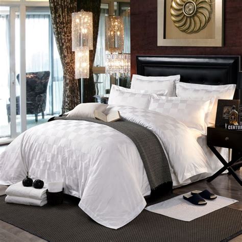酒店布草宾馆四件套 纯棉40支加密缎条被罩 批发白色会所床上用品-阿里巴巴