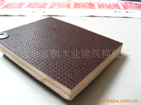 厂家建筑模板胶合板亮面黑色建筑覆膜板胶合板清水模板12/13/14mm-阿里巴巴