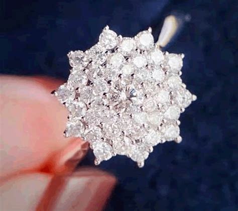 河南硕钻实验室人工钻石小编带您了解：培育钻石去哪里买