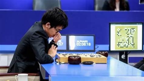 可怕的不是AlphaGo战胜柯洁，而是人类活成AlphaGo_手机新浪网