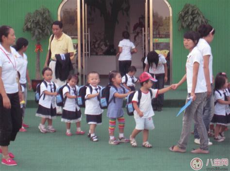 江阳区这个幼儿园开学第一课：教授孩子七步洗手法_四川在线