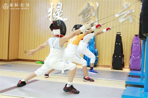 少年剑客齐聚静安 2019年上海市中小学生击剑冠军赛今开幕_我在现场_新民网