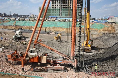 旋挖桩施工 - 地基项目 - 四川省南成建筑工程有限公司