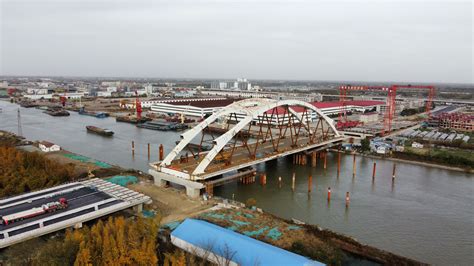 泰州青年路北延新通扬运河桥整体顶推完成_江苏省交通工程集团有限公司