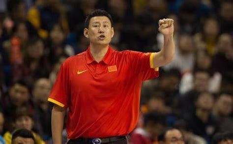 中国男篮李楠个人资料及执教经历介绍_球天下体育