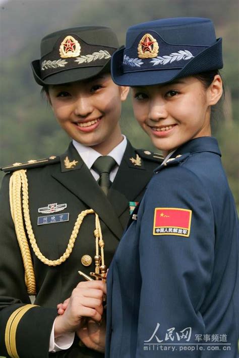 获得战友一致点赞！文艺女兵为基层官兵带来无限欢乐——上海热线军事频道