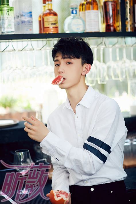 郭俊辰微博图片