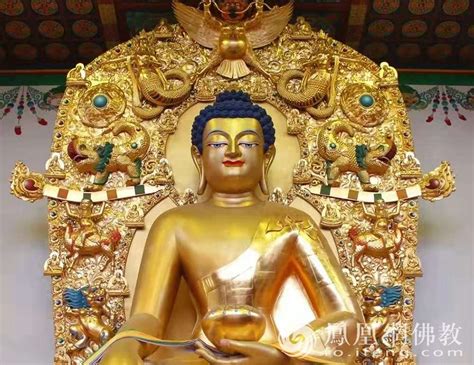 欣赏清代藏传”铜鎏金“佛像，与平常所见的佛像大有不同！__凤凰网
