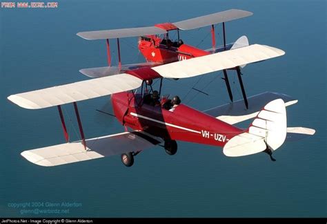 双翼飞机,螺旋桨飞机,飞机,道具,航空业,机翼,商用机,天空摄影素材,汇图网www.huitu.com