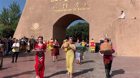 5A喀什古城传统节目古城开城仪式新疆民族舞表演视频mp4格式视频下载_正版视频编号692949-摄图网