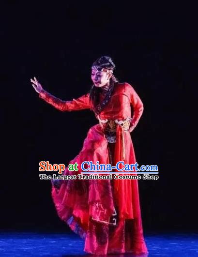 Chinese Ancient Stateswoman Queen Fu Hao Red Hanfu Dress Shang Dynasty ...