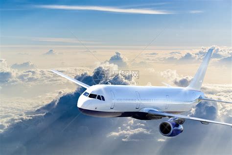 飞在天空中的民航飞机摄影高清jpg图片免费下载_编号1ldhg8m8z_图精灵