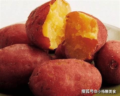 红薯烟红薯烤红薯，吃着甜呀，不错，蒸着更好吃_河南峰哥-站酷ZCOOL