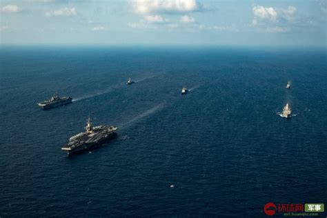 中国双航母编队呼之欲出 美海军靠“夸”中俄搞钱|大公报|航母|国产航母_新浪新闻