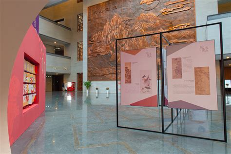 雅·尚——旗袍与女性文化展-展厅内景