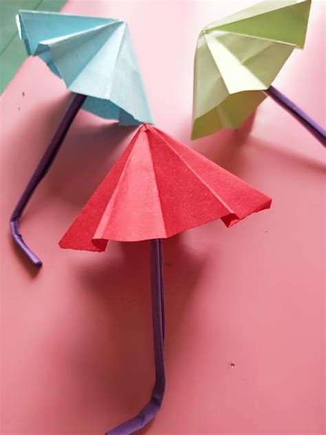 怼怼爱手工折纸收缩雨伞(怼怼爱手工雨伞怎么折) - 抖兔教育