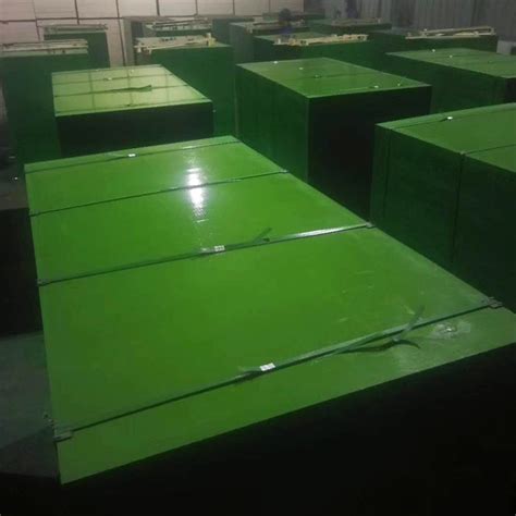 覆塑建筑木模板 绿色面覆膜板 定制覆塑木模板 塑面胶合板-阿里巴巴