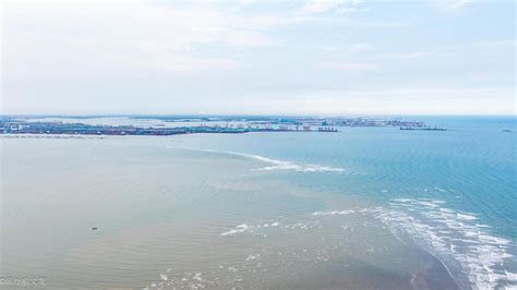 2024在 防城港 的白浪滩，这个休闲度假景区展现的淋漓尽致。 防城港 市 中国 唯一一个沿海和延口岸的地方_白浪滩-评论-去哪儿攻略
